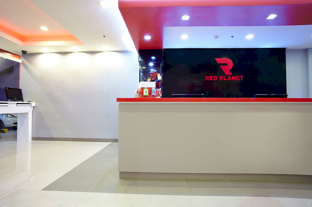 Red Planet Quezon City Timog Esterno foto